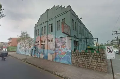 Terreno à venda na Avenida Pernambuco, 2214, Navegantes, Porto Alegre