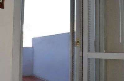 Apartamento em porto alegre, no bairro cidade baixa, com 2 dormitório(s), e 2 banheiros, à venda.