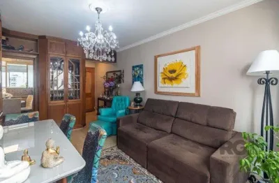 Apartamento 3 dormitórios, 1 suíte, 2 vagas - no coração do petrópolis
