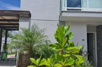 Casa em condomínio fechado com 3 quartos à venda na Rua Sérgio Iglésias Barcellos, 55, Lomba do Pinheiro, Porto Alegre