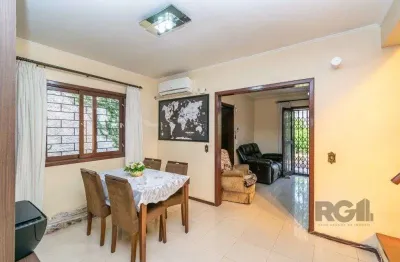 Casa com 4 quartos à venda na Rua Ramiro Barcelos, 784, Floresta, Porto Alegre