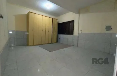 Casa com 5 quartos à venda na Rua Rafael Clark, 476, Partenon, Porto Alegre