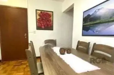 Apartamento de 1 dormitório térreo desocupado na Vila Ipiranga