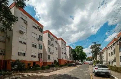 Apartamento reformado de 02 dormitórios perto de supermercados, onibus e farmacias