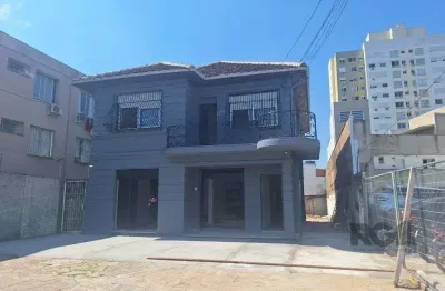 Casa comercial para alugar na Avenida Professor Oscar Pereira, 1376, Glória, Porto Alegre