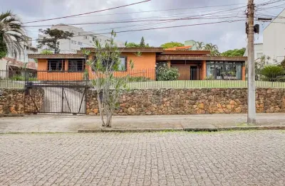 Casa com 3 quartos e 313m² à venda em chácara das pedras, porto alegre. rua joao paetzel, chácara das pedras, porto alegre