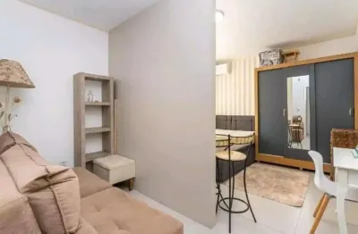 Jk em excelente estado, totalmente mobiliado, pronto para entrar e morar!