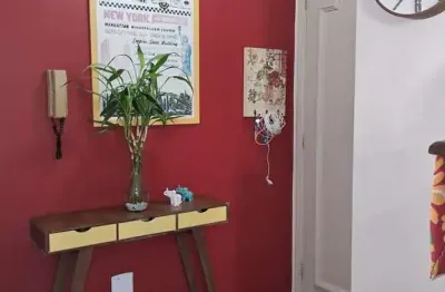 Apartamento de 58 m² com 2 quartos localizado no bairro menino deus.