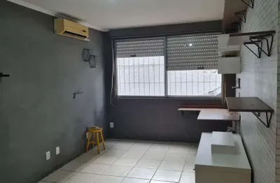 Apartamento térreo com 1 dormitório 45m² privativos.