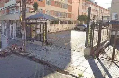 Terreno de 566,5 m² na principal rua do bairro menino deus