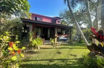 Casa na praia de garopaba / sc com 3 quartos (sendo 1 suíte), com 145,26 m