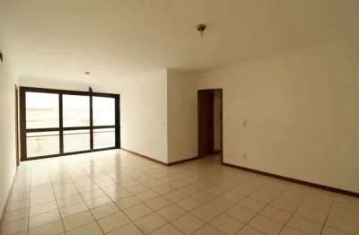 Apartamento com 2 quartos, 1 suíte e 1 vaga e elevador no bairro bom fim.