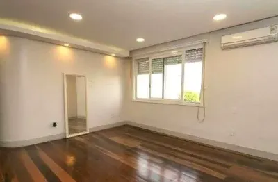 Cobertura no bairro santa cecilia de 3 dormitórios vaga desocupada