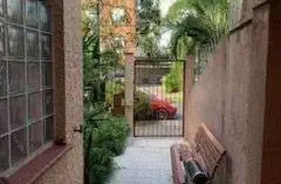 Casa com 7 quartos à venda na Rua Guararapes, 492, Petrópolis, Porto Alegre