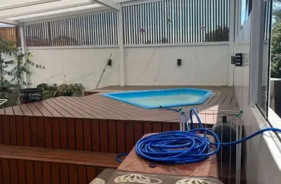 Casa com 3 quartos à venda na Rua Diógenes Sobrosa de Souza, 214, Lomba do Pinheiro, Porto Alegre