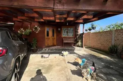 Belíssima casa no bairro restinga 2 dormitórios sendo um uma suite