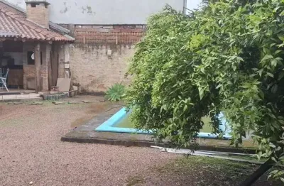 Casa 133m2 com piscina 3 dormitórios e 1 vaga cachoeirinha
