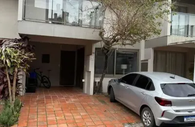 Casa em condomínio fechado com 3 quartos à venda na Rua Doutor Barcelos, 741, Tristeza, Porto Alegre