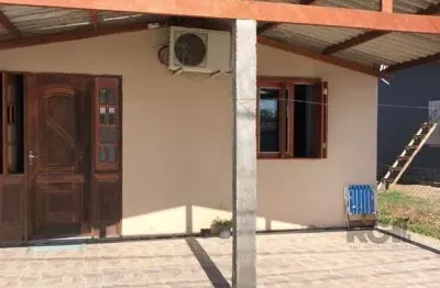 Casa à venda na Rua Chrispim Antônio Amado, 60, Lami, Porto Alegre