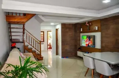 Casa com 3 quartos à venda na Rua Silvestre Sauter, 49, Hípica, Porto Alegre