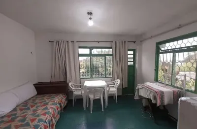 Casa 2 dormitórios com suíte e sacada fechada para alugar em teresópolis – porto alegre