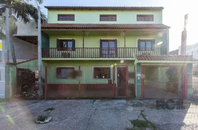 Sobrado com 3 quartos e 5 banheiros próximo ao canoas shopping