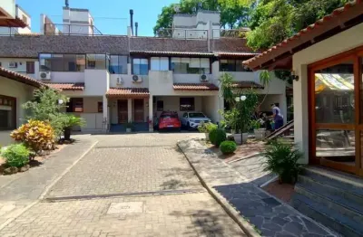 Linda residência com 3 dormitórios sendo 1 suíte no jardim isabel.