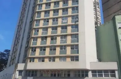 Kitnet / stúdio à venda na avenida senador salgado filho, 359, centro histórico, porto alegre, 18 m2 por r$ 140.000