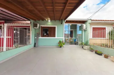 Casa 3 dormitórios 2 banheiros quiosque com churrasqueira cozinha gourmet moveis sob medida e garagem coberta na zona sul de porto alegre !