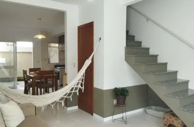 Casa sobrado semi mobiliada com 2 dormitórios avenida juca batista 115m2