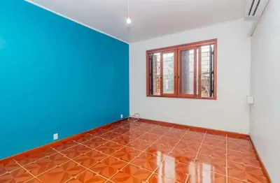 Apartamento com 2 quartos à venda na Rua Marcelo Gama, 225, São João, Porto Alegre