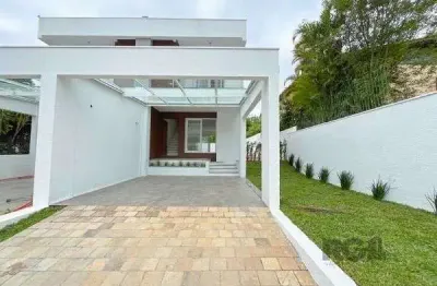 Casa em porto alegre, no bairro vila conceição, com 3 dormitório(s), à venda.