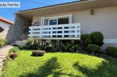 Excelente casa de 4 dormitórios, 1 suíte e 2 vagas em novo hamburgo.