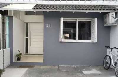 Casa com 2 quartos à venda na Rua Alexio Fagherazzi, 126, Hípica, Porto Alegre
