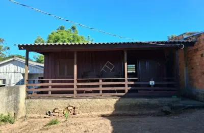 Casa com 2 quartos à venda na Avenida Juca Batista, 3240, Aberta dos Morros, Porto Alegre