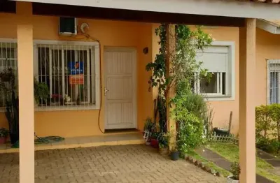 Casa com 2 quartos à venda na Rua Ruben Berta, 35, Jardim Leopoldina, Porto Alegre