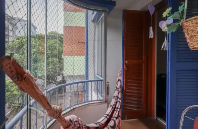 Apartamento 86 m2 03 dormitórios de frente na Cristóvão Colombo em Porto Alegre