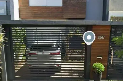 Casa com 3 quartos à venda na Rua Canísio Binsfeld, 250, Hípica, Porto Alegre