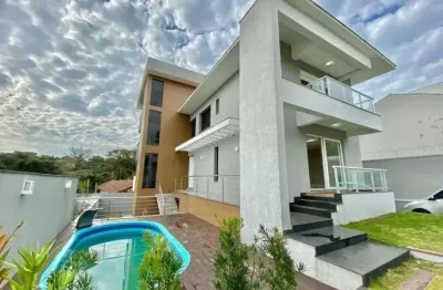 Casa Alto Padrão para Aluguel no Bairro Espírito Santo – Piscina, Lareira e Espaço Gourmet
