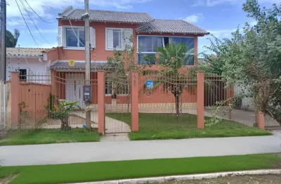 Casa de 3 dormitórios, 1 suíte e 1 vaga de garagem coberta em Canoas.