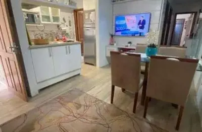 Casa em Porto Alegre, no bairro Hípica, com 2 dormitório(s), e 2 banheiros, à ve