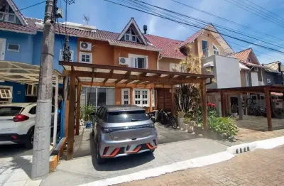 Casa em condomínio fechado com 2 quartos à venda na Rua Osório Mendes Ouriques, 332, Guarujá, Porto Alegre