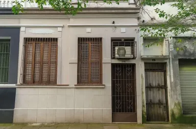 Casa com 2 quartos à venda na Rua Botafogo, 968, Menino Deus, Porto Alegre