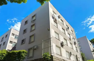 Apartamento com 3 quartos à venda na Rua Carlos Ferreira, 305, Teresópolis, Porto Alegre