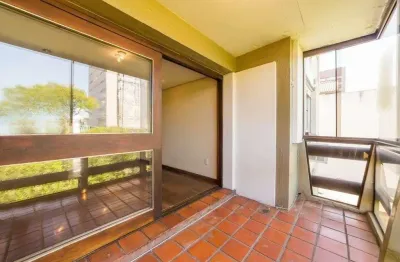 Apartamento de 3 dormitórios à venda no Bairro Auxiliadora, Porto Alegre.