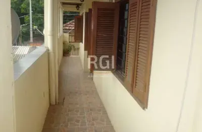 Apartamento para Locação/Aluguel - 68m², 2 dormitórios, 1 vaga - Teresópolis