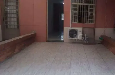 Casa com 2 quartos à venda na Avenida João Antônio Silveira, 885, Restinga, Porto Alegre