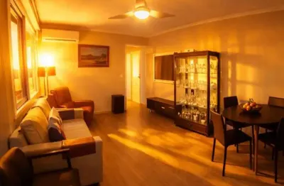 Apartamento com 3 quartos à venda na Rua Coronel Genuino, 310, Centro Histórico, Porto Alegre