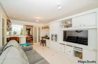 Casa em Condomínio 3 dorms, 2 vagas de garagem, 129m² privativos, à venda Avenida Eduardo Prado, Cavalhada - Porto Alegre