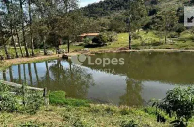 Fazenda à venda no Centro, Monte Sião 